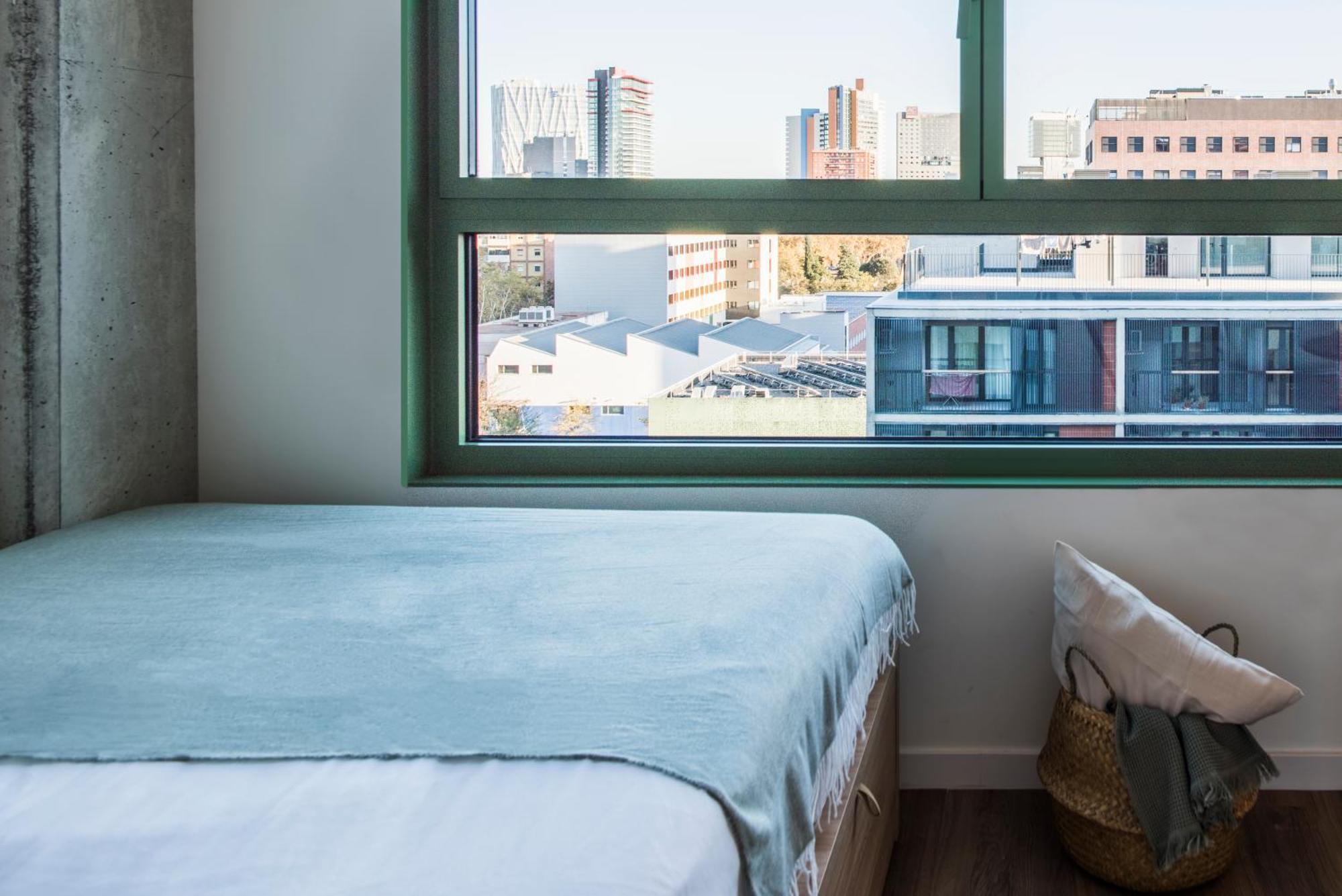 Aparto Cristobal De Moura Hall Of Residence - Only For Students In Barcelona — Photos 2